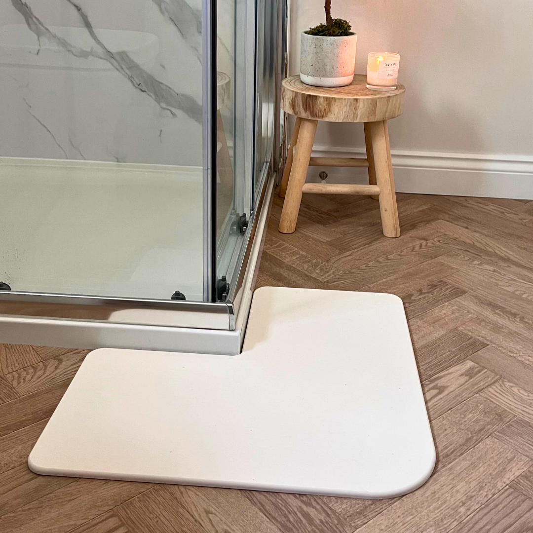 Diatomaceous Earth Stone Corner Bath Mat